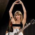 Taylor-Swift-2-nude-celebrity-deep-fake-censored-preview