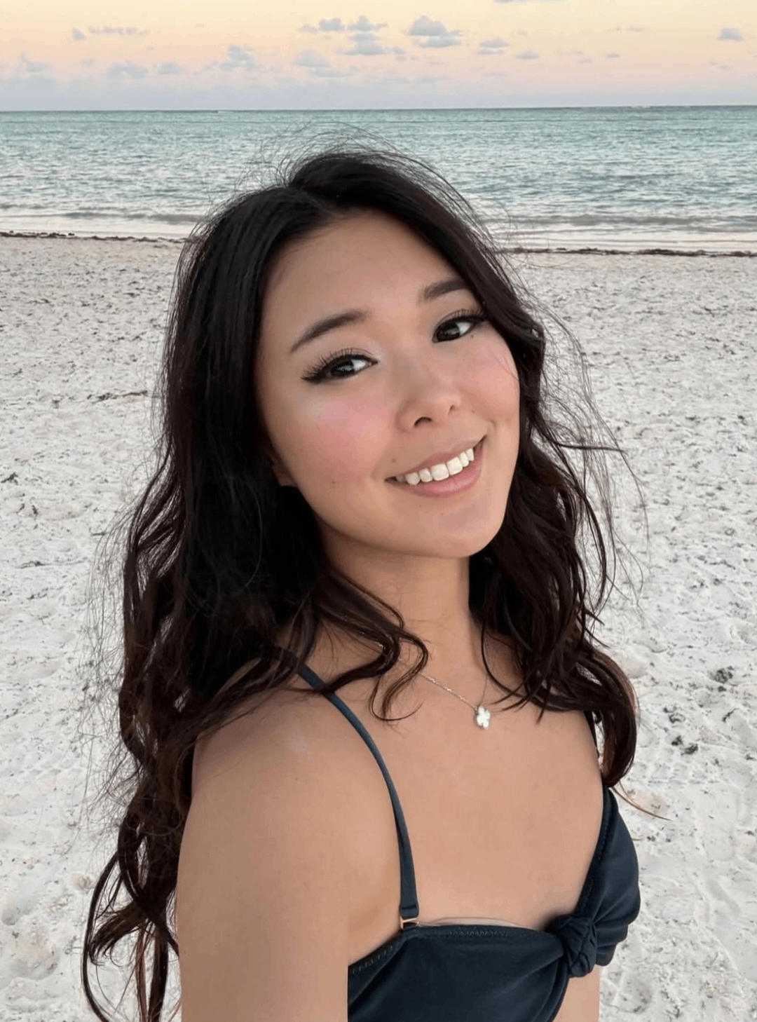 Celebrity Nude Deepfake of Extra Emily 4 Original Image